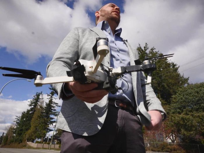 Drugs, weapons 'smuggled to prisoners by drone' - BBC News Criminals turn drones social media sell illegal cigarettes