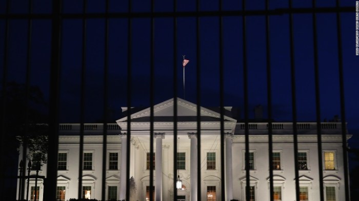 Journalist-Turned-Spokesman Resigns as Daily Voice of the White House ... Us probes effort impersonate white house chief staff wsj reports