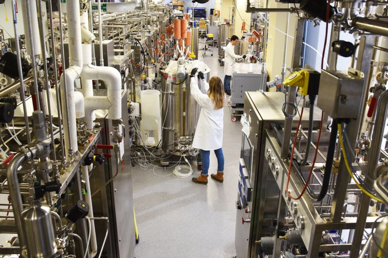Regeneron May Win Big with New Drug - TipRanks.com Regeneron buy bankrupt genetic testing firm 23andme 256 million