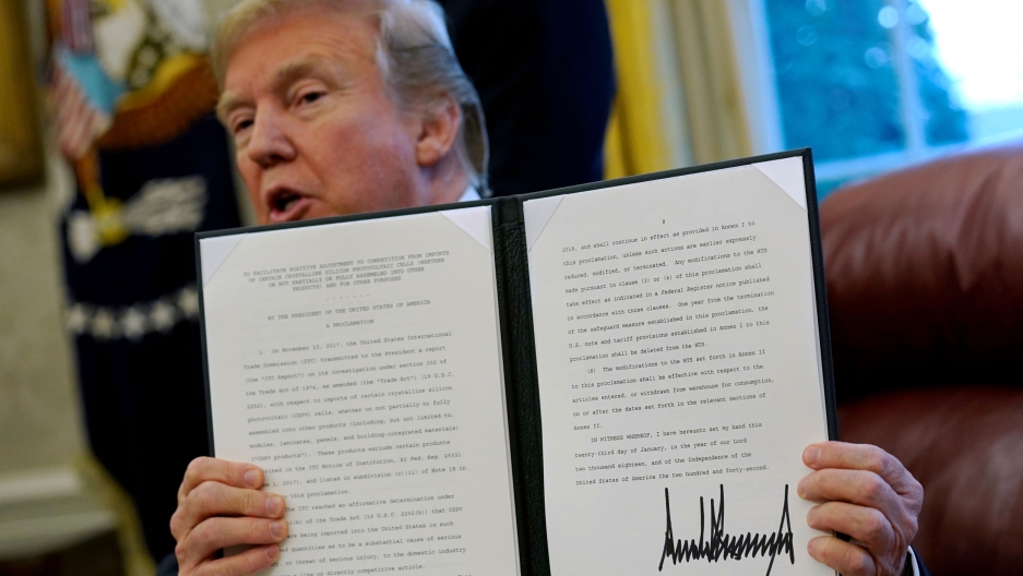 Trump Moves Ahead With Tariffs in Defiance of Allies at Home and Abroad ... Trump tariff pause republicans democrats