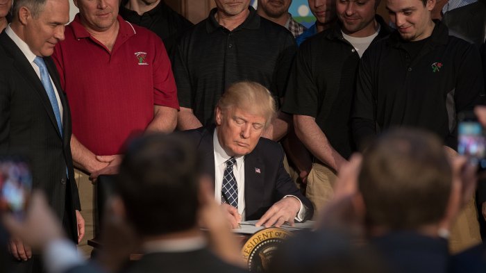 Trump Signs Executive Order Unwinding Obama Climate Policies - The New ... Trump climate policies executive orders