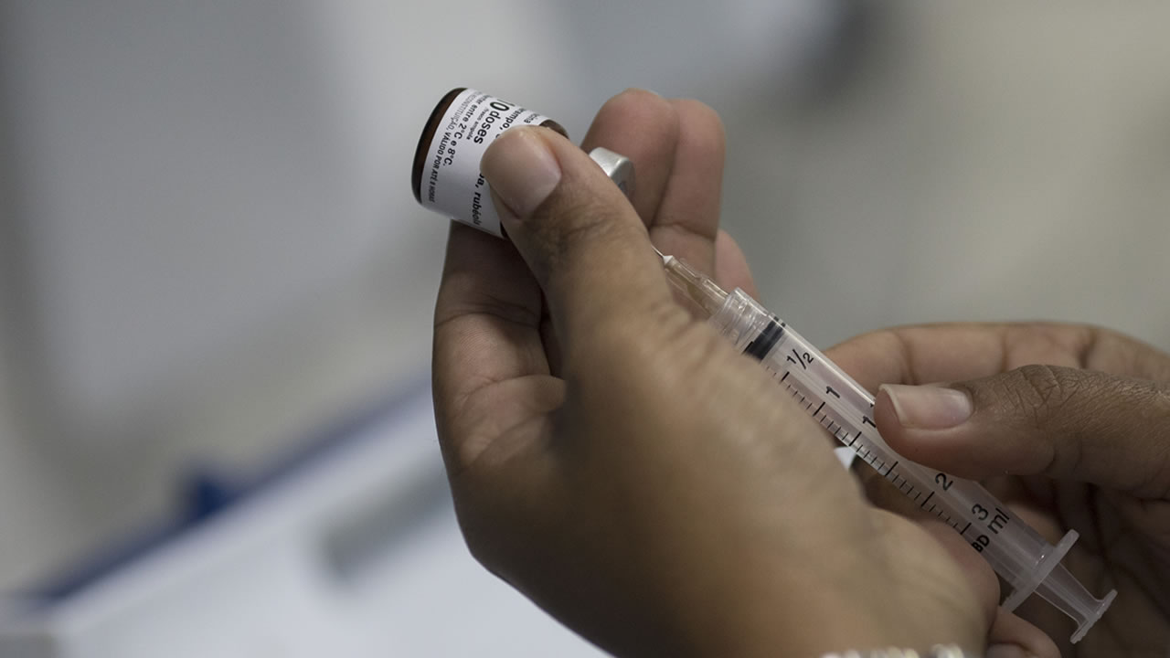 What's in a Measles Vaccine? - NBC News Measles vaccine what to know