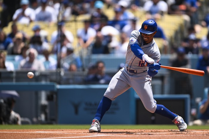 Mets hold on for win over Dodgers to keep hot streak going | Reuters Dodgers rally ninth push past mets 10th