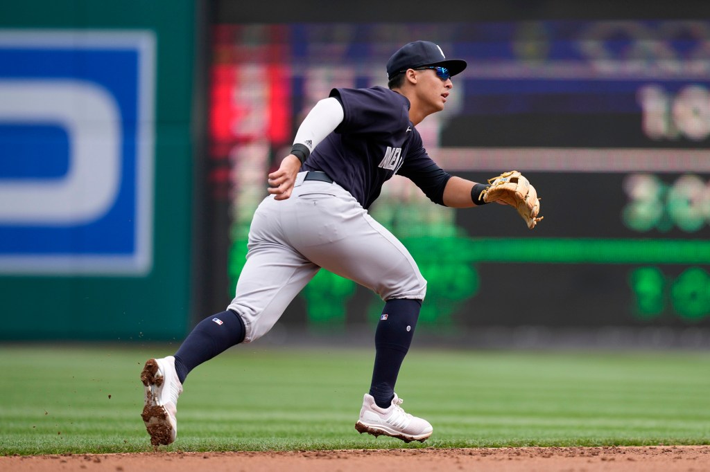 Anthony Volpe and the outsized expectations of being the Yankees ... Yankees ss anthony volpe elbow exits game