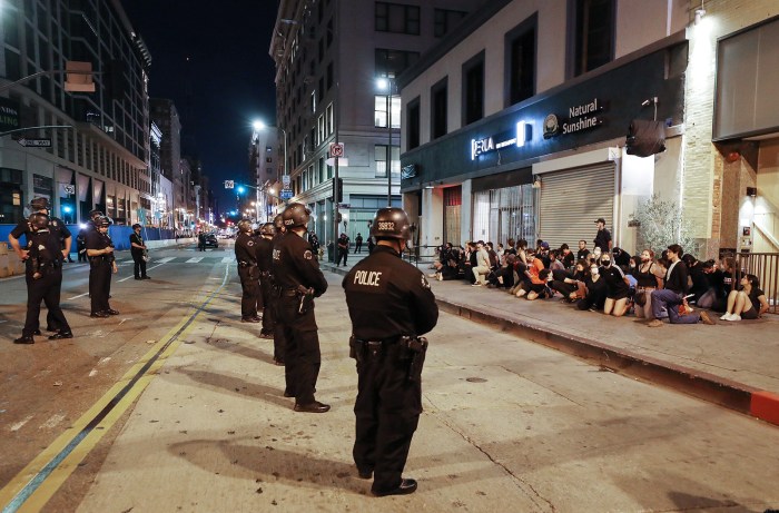 Los Angeles leaders move to protect immigrants and LGBTQ students in ... Los angeles police order immigration protesters downtown go home