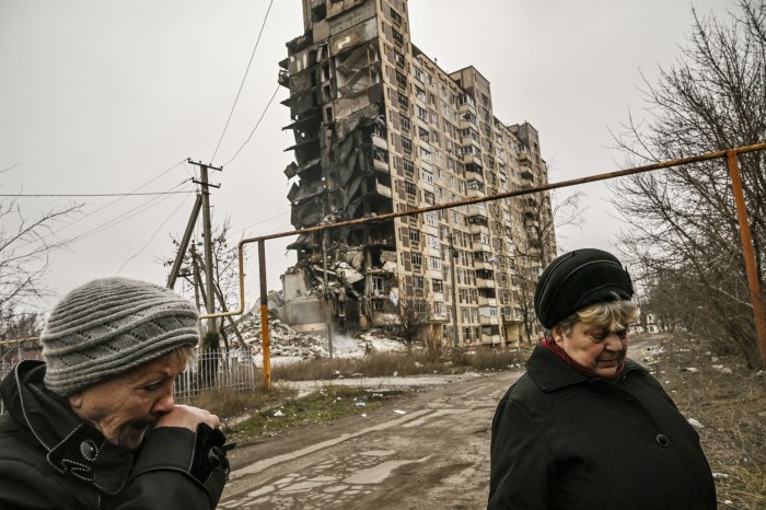 Russia gives up key northeast towns as Ukrainian forces advance | Reuters Ukraine attacks russian nuclear capable bombers siberia