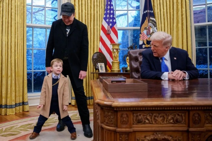 Elon Musk's ex Grimes voices concern over son's controversial White ... Elon musk controversial white house moments doge departure