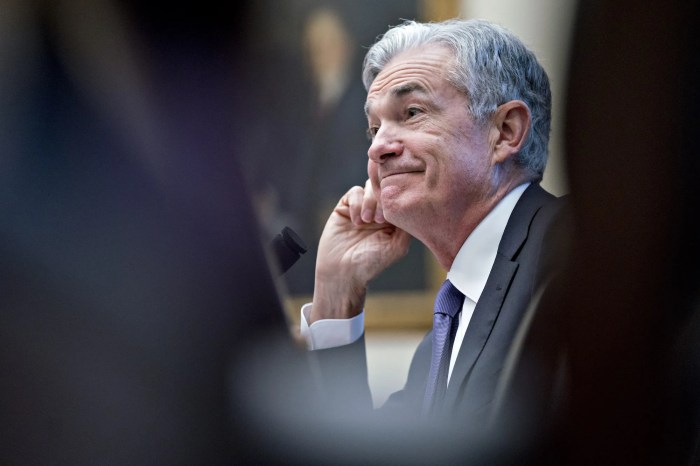 Trump picks Scott Bessent, the 'investor favorite,' for Treasury ... Trump jerome powell scott bessent