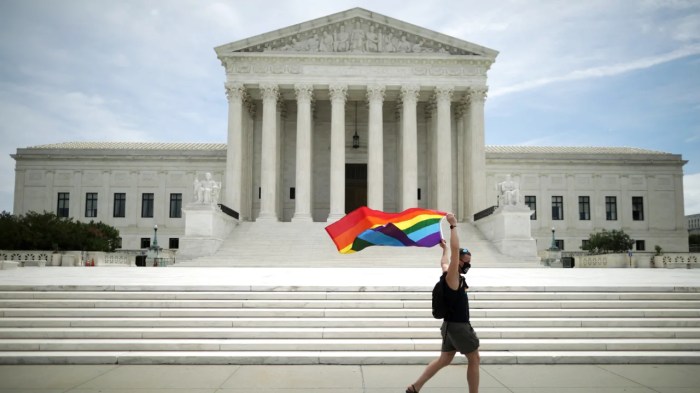 Why the anti-discrimination Supreme Court ruling covering LGBTQ worker Us supreme court revives straight womans reverse discrimination case