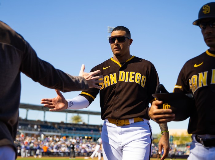 Dodgers: Manny Machado Unbothered By the Booing In Los Angeles ... Manny machado drives five padres pound dodgers