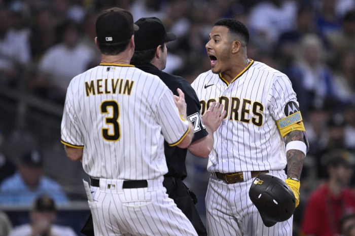 Manny machado aims continue power surge padres meet brewers