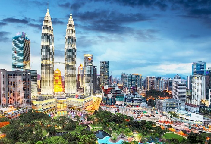 10 Beautiful Places in Malaysia - WorldAtlas Malaysia economy minister resigns cabinet