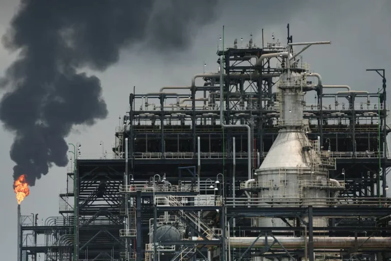 Aliko Dangote Expresses Readiness to Further Dilute Refinery Ownership to Accommodate High Retail Demand in Africa’s Landmark IPO