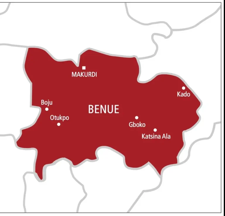 Benue SUBEB Chairman Dr Grace Adagba Donates Equipment to Mbakpiam Primary School and Inspects Infrastructure Projects Across Zones A and B