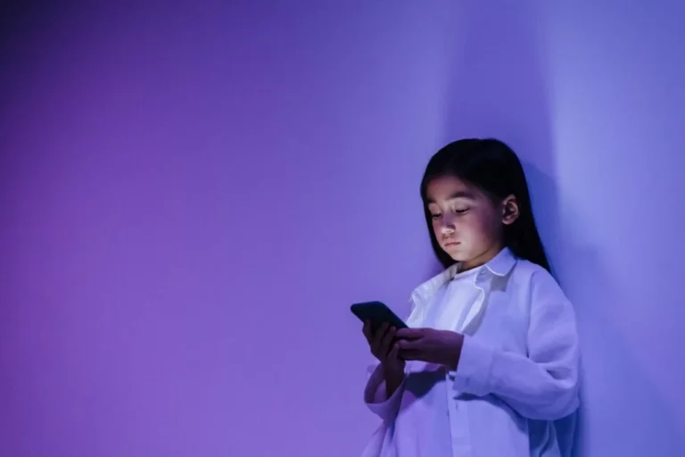 EU Kids Act Proposes Sweeping Social Media Bans for Under-13s and Strict Oversight for Teenagers