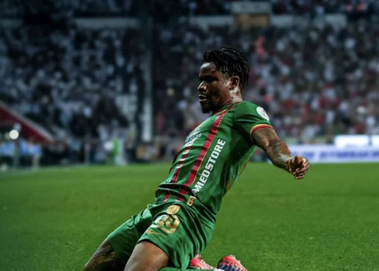 Gift Orban Inspires Amedspor to Thrilling 3-2 Victory Over Beşiktaş in Turkish Süper Lig Showdown