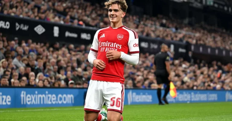 Sixteen-year-old Max Dowman makes history as Arsenal storms into Carabao Cup fourth round with 4-2 victory over Ipswich Town