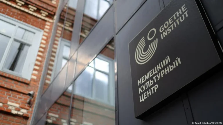 The closure of Germany’s Goethe-Institut branches in Russia marks a historic rupture in diplomatic and cultural relations between Berlin and Moscow.